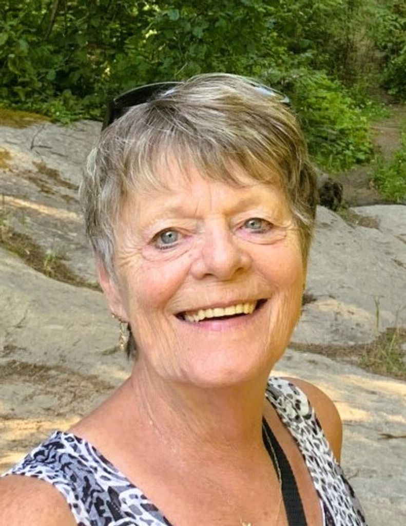 Connie Sue "Nana" Mccartney