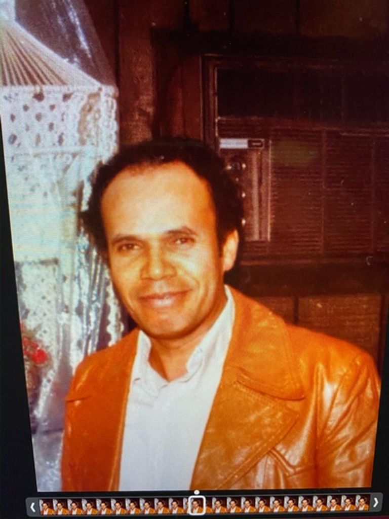 Mr. Robert Lee Brown Profile Photo