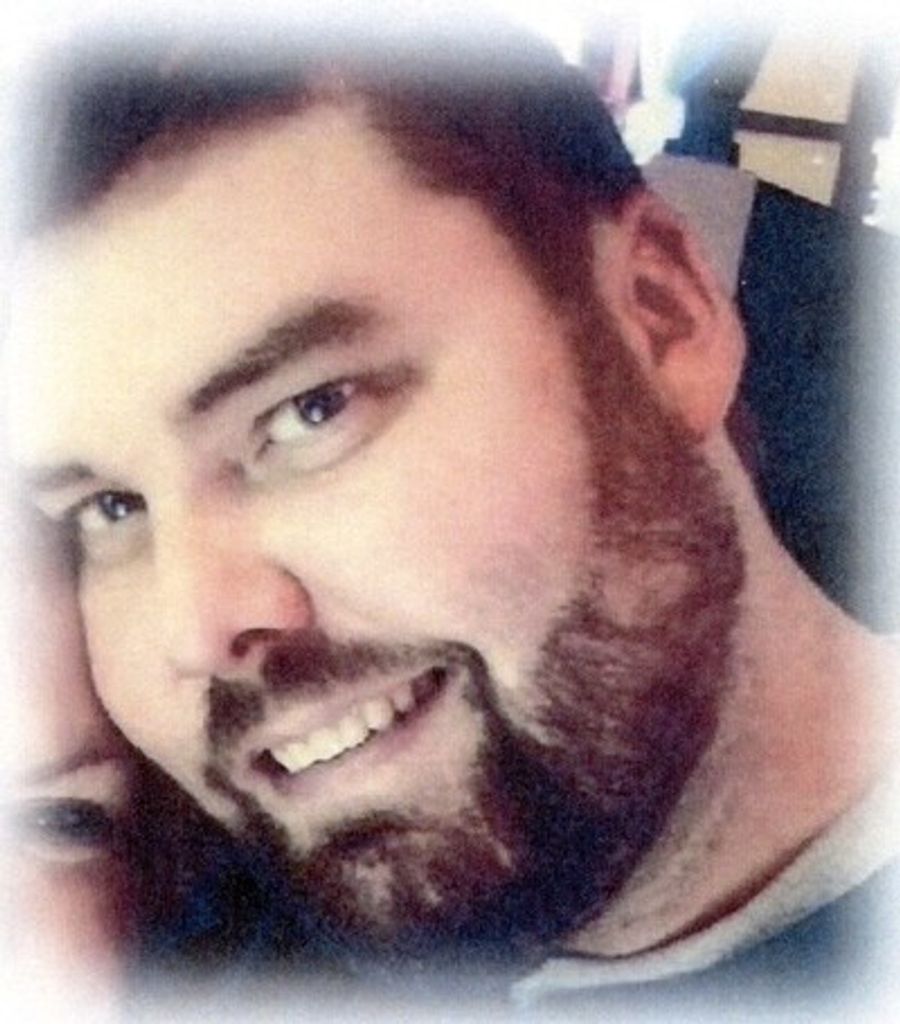 Aaron C Jones Profile Photo