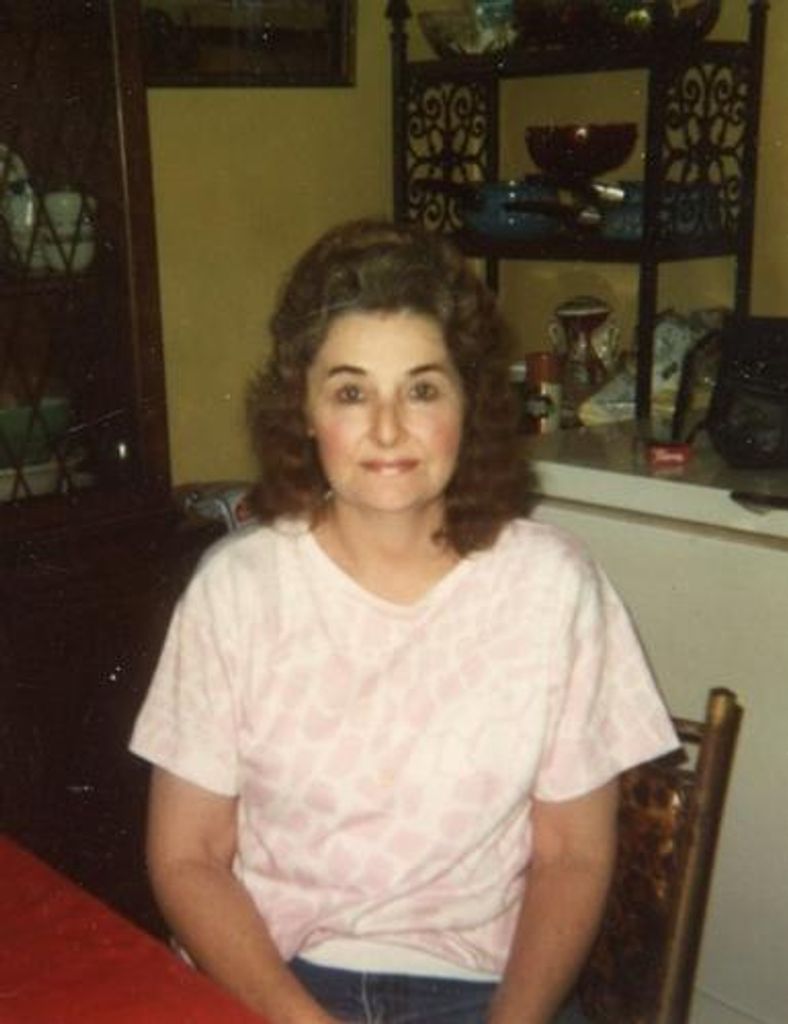Helen Holbrook Profile Photo