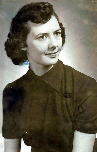 Martha Ann Segars photo gallery thumbnail 3 of 122