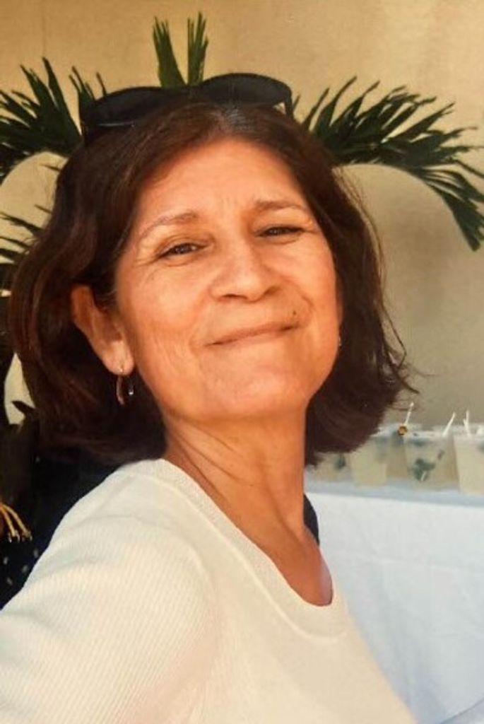 Alicia Rosales Profile Photo
