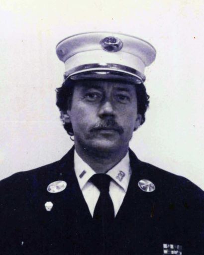 George E. Grossmann's obituary image