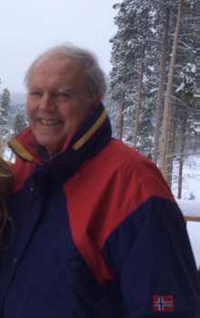 Roger  Kenneth Hanson