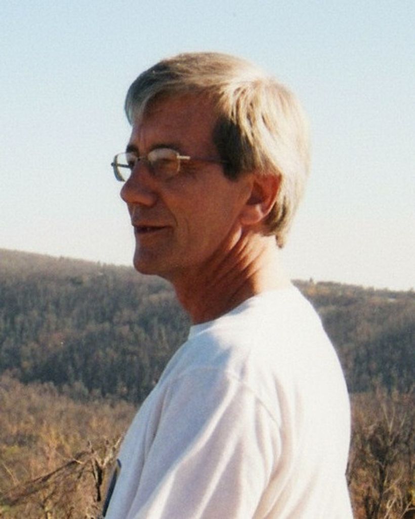 Michael "Mike" Lee Moss