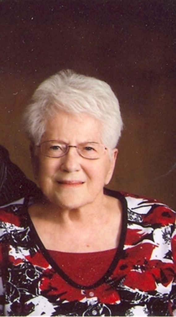 Pearl Juliet (Helgeson)  Halmrast