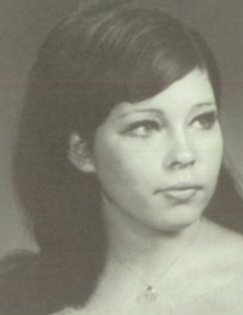 Mary Schneider Profile Photo