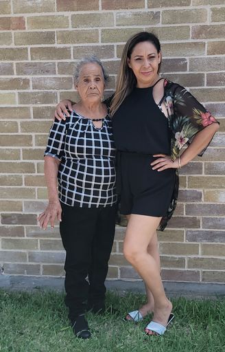Maria Deleon Ambriz photo gallery thumbnail 15 of 187
