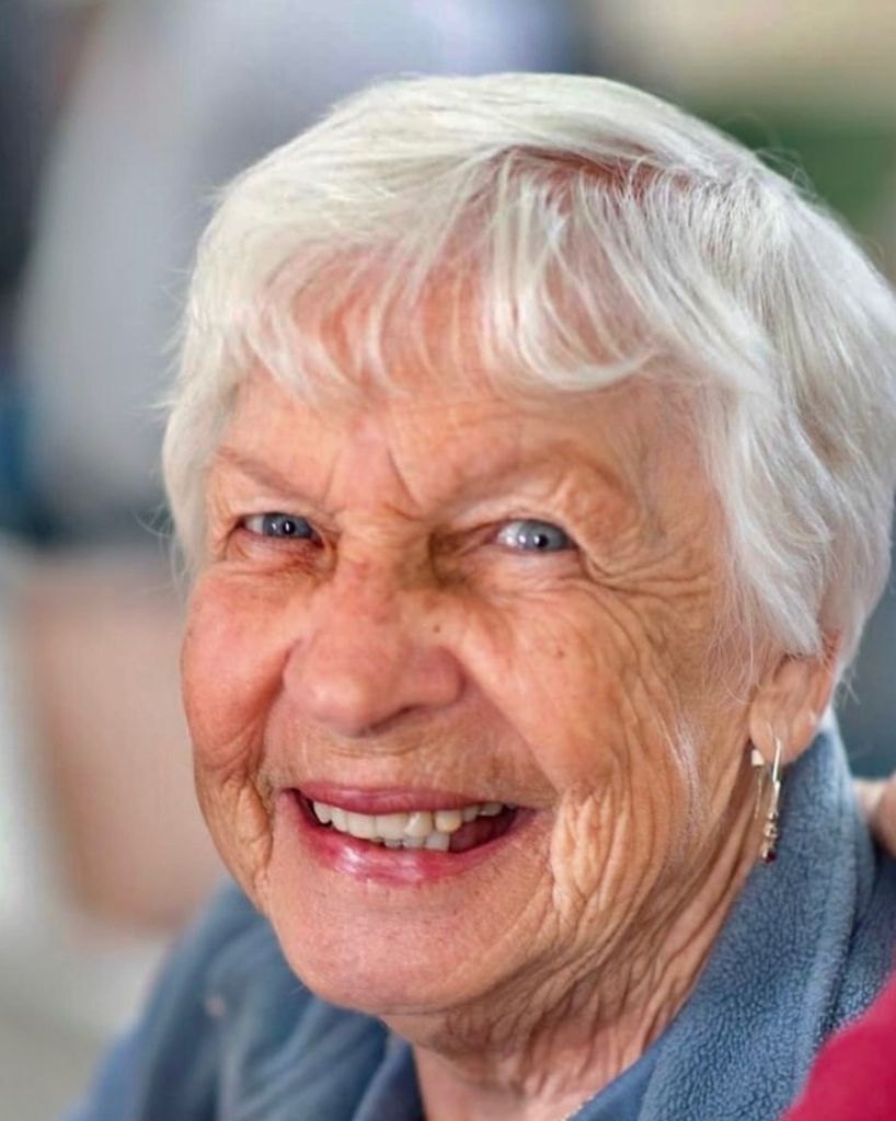 Lorraine Dorothy MacKay Profile Photo