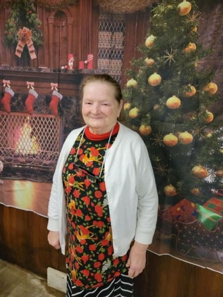 Esther Marie Mills Profile Photo