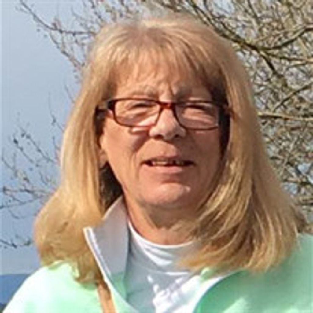 Becky Lou Jones