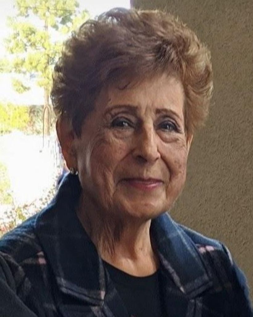 Evangelina Ortiz Profile Photo