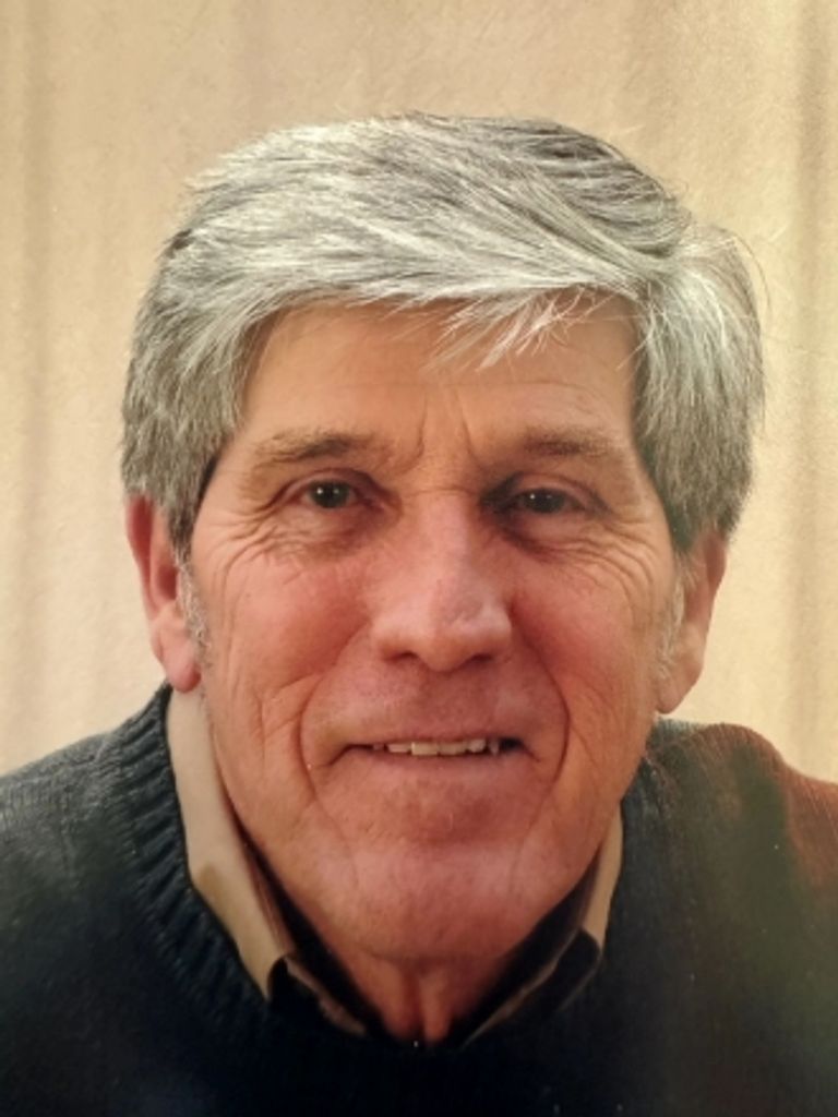 Paul  R Barnard