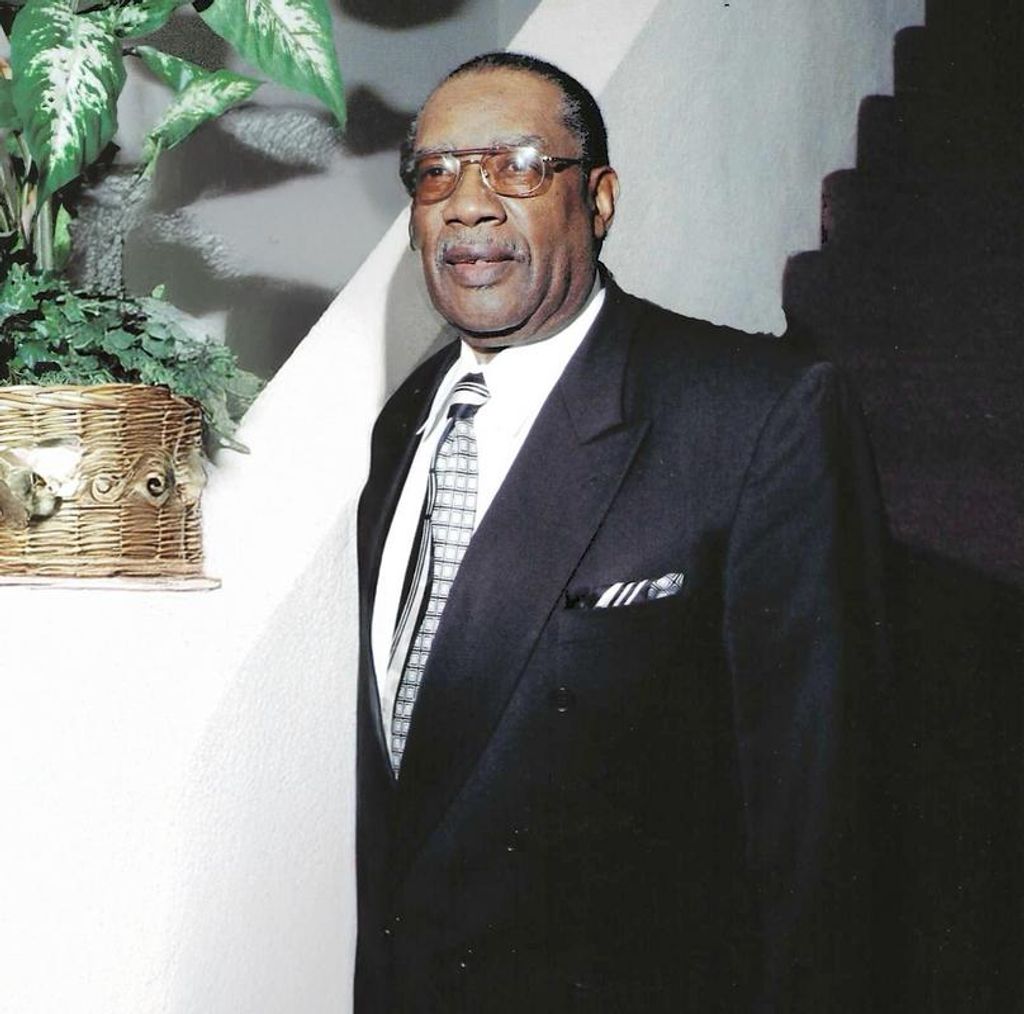 Rev. Wilbert Loyd Matthews Profile Photo