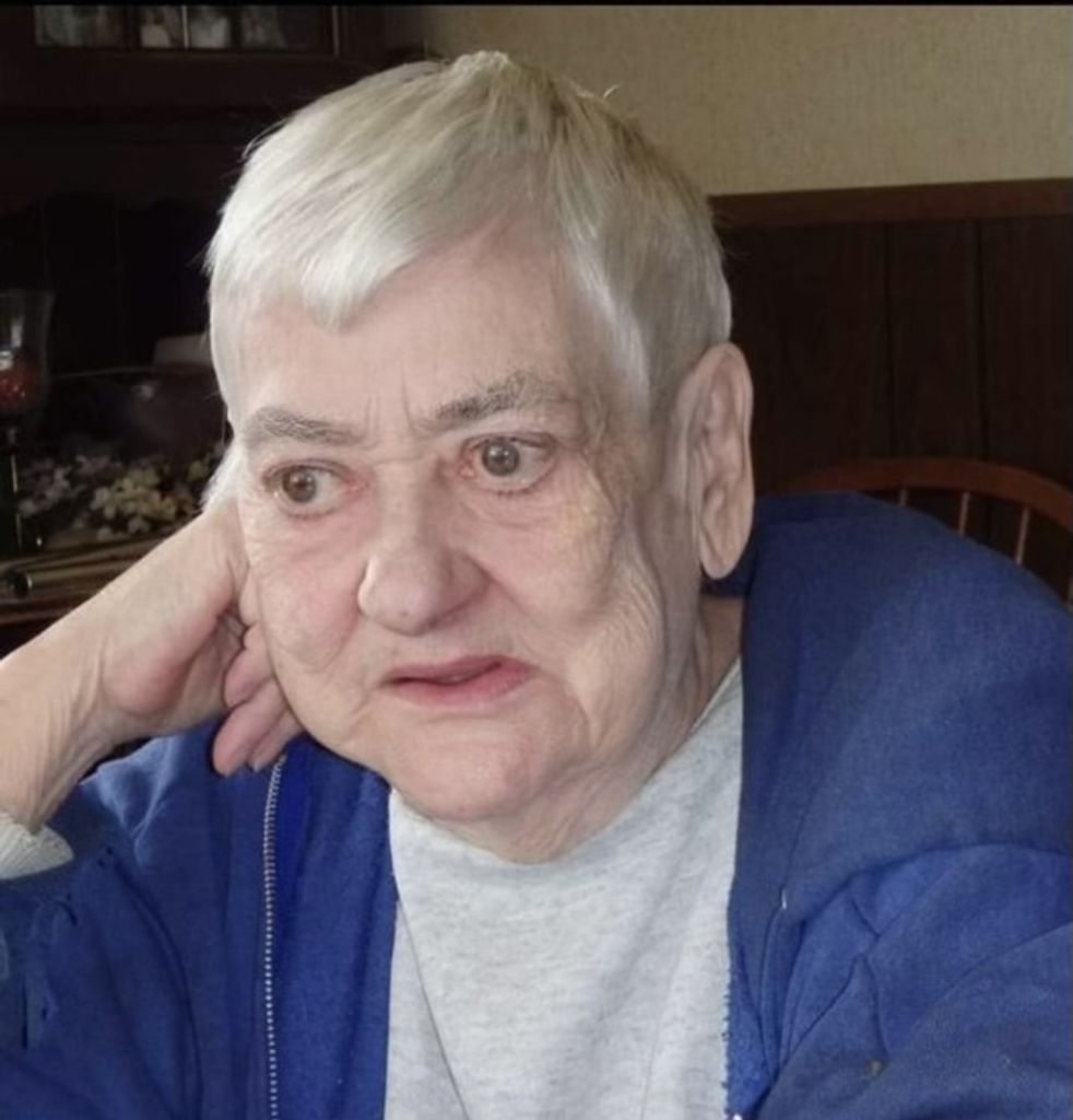 Arlene J. (Cleveland)  Bennett