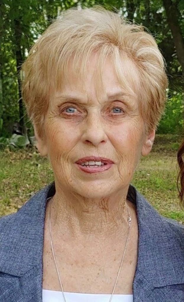 Seena Kay (Ballard)  Simmons Profile Photo