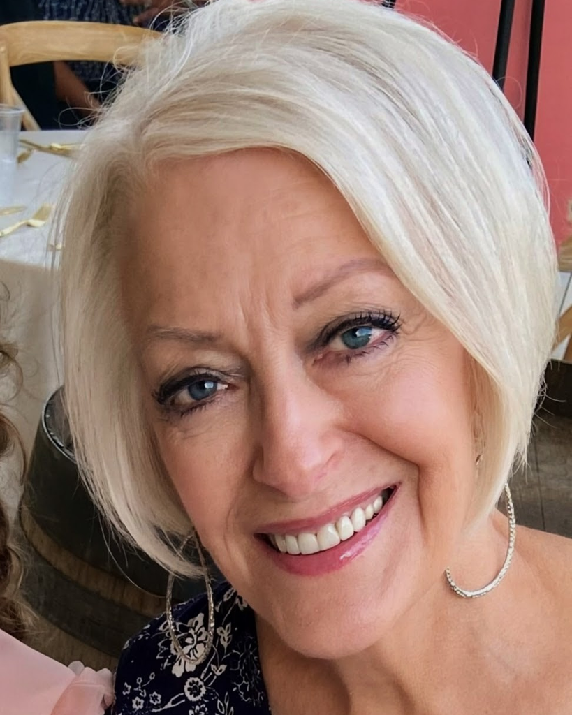 Rebecca Jane Weatherly Profile Photo