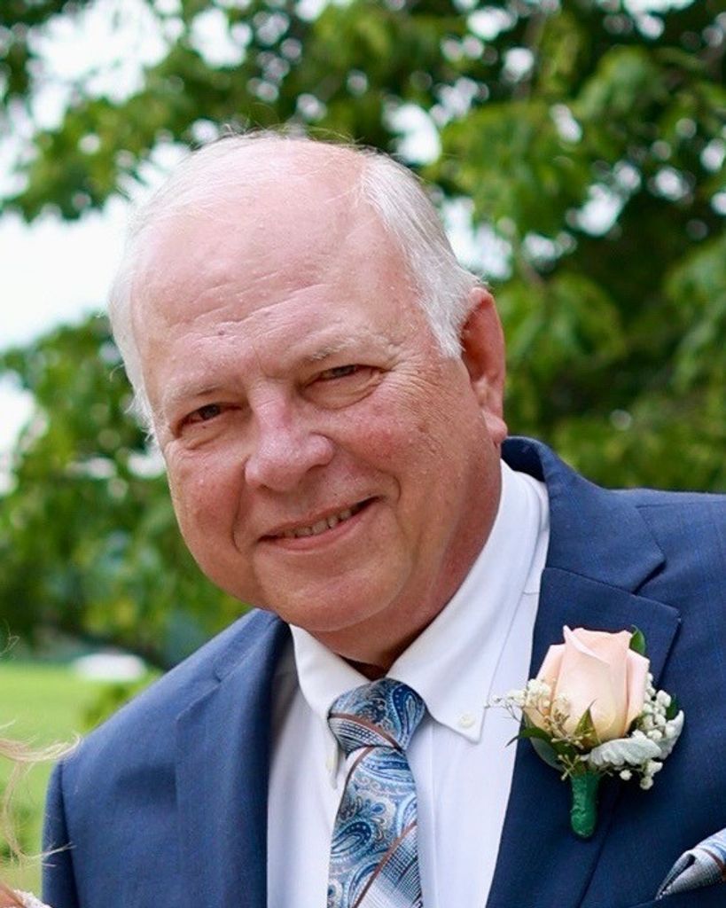 Robert Richard Long Profile Photo