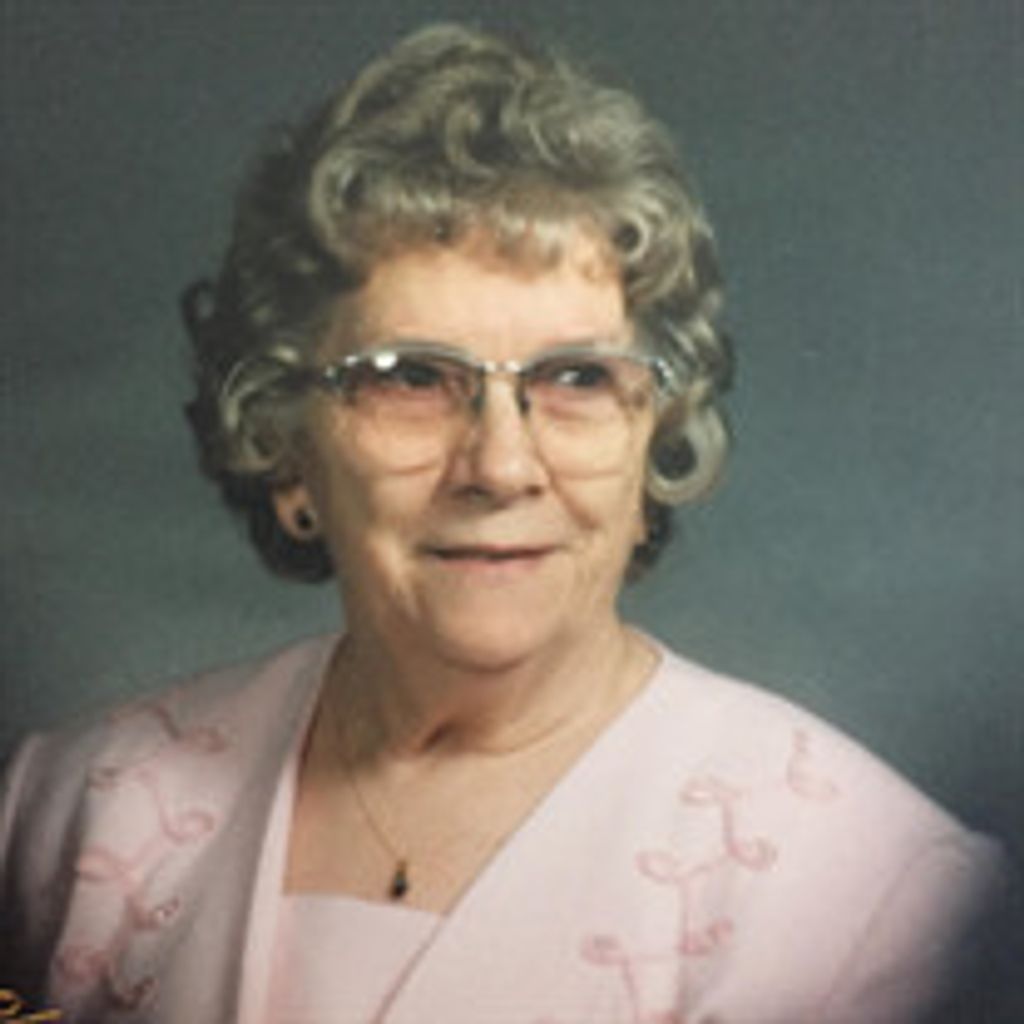 Evelyn "Bea" Williamson