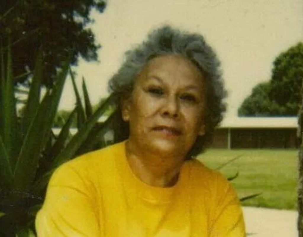 Beatrice (Venegas)  Flores