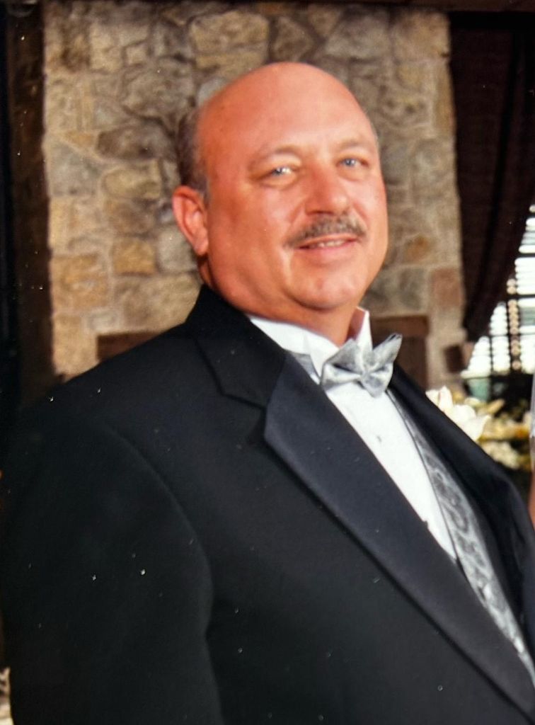 Tom H. Hopp Profile Photo