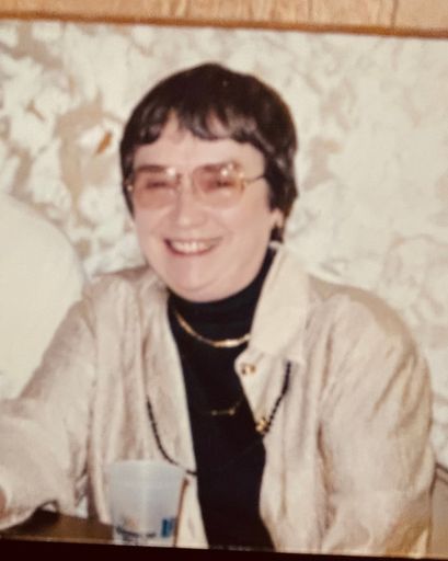 Mary Lynell Helgeson Profile Photo