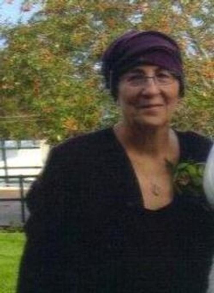 Carolyn Marie Wallace