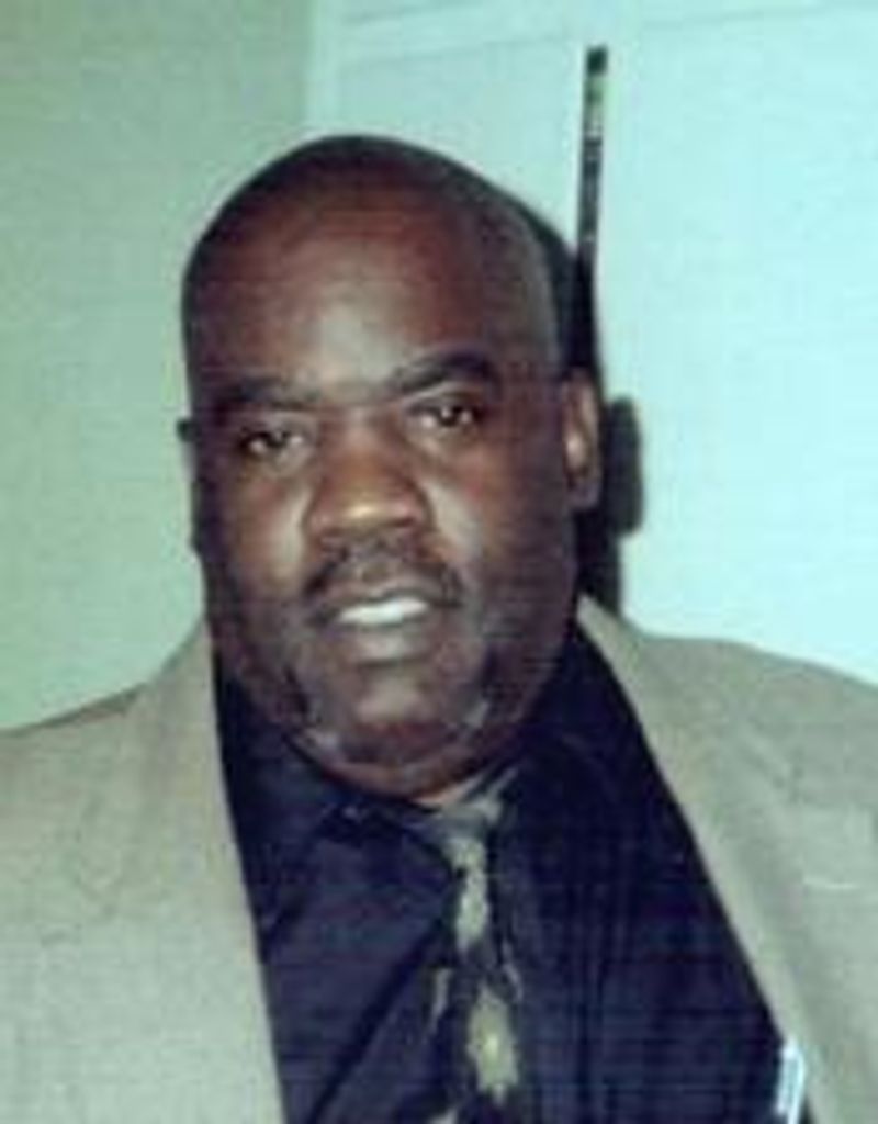 Antonio Vernon Holloway