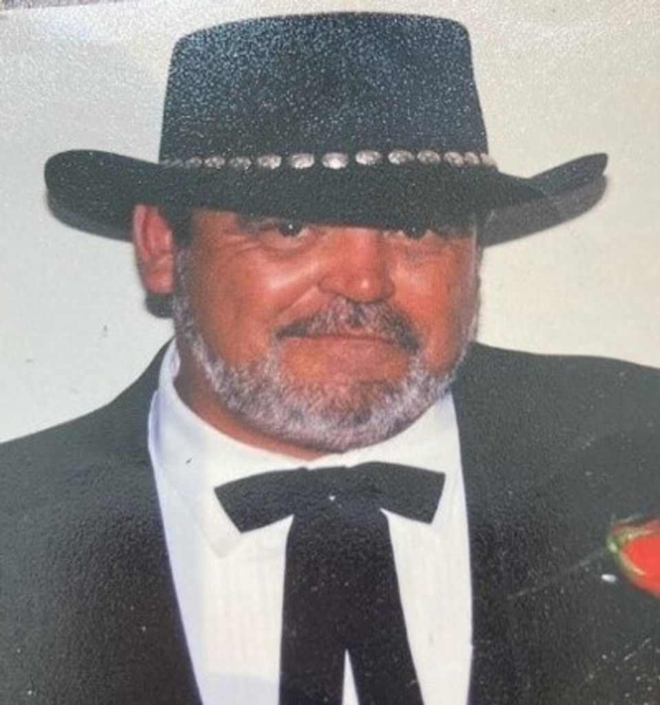 Victor Alejandro Molina Profile Photo