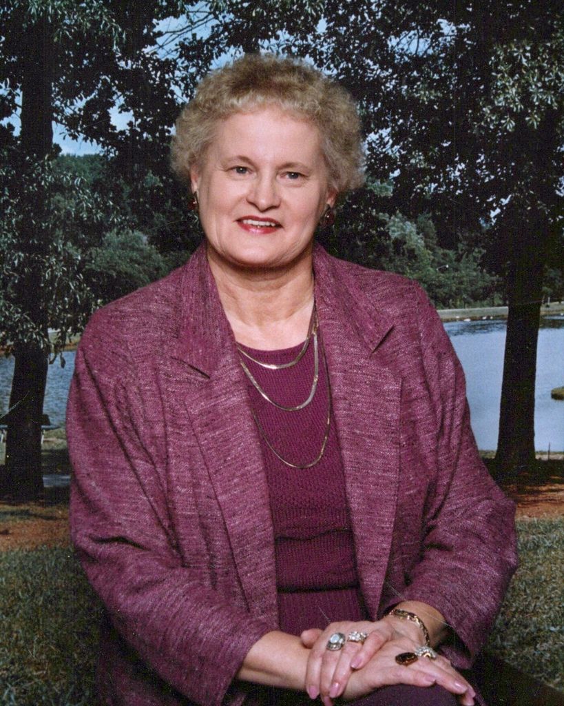 Elisabeth Hafner Deyton Profile Photo