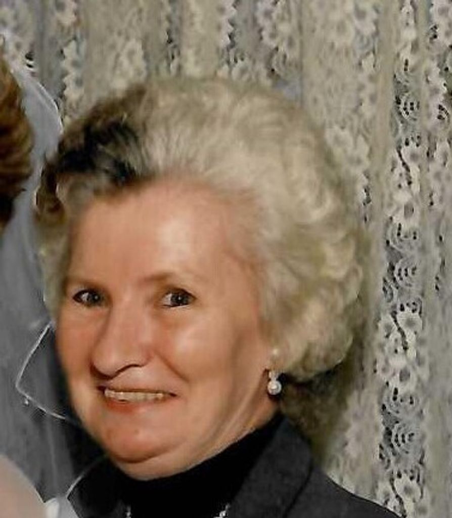 Patricia Mary "Pat" Lapetina (Ginder) Profile Photo