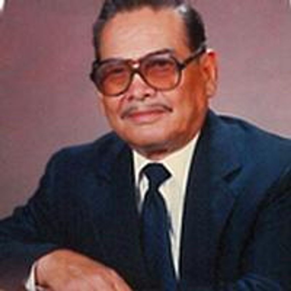 Jose  P. Alvarez