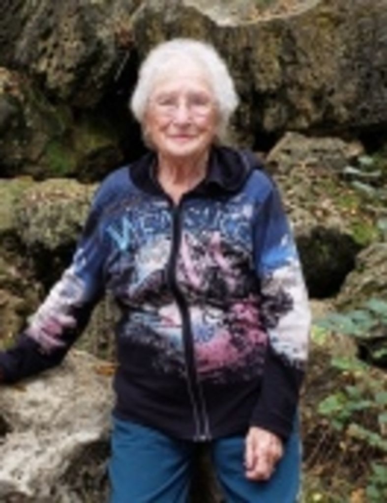 Mae Crossno Profile Photo