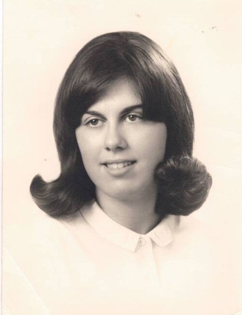 Nikki Rogozan-Moyer Profile Photo