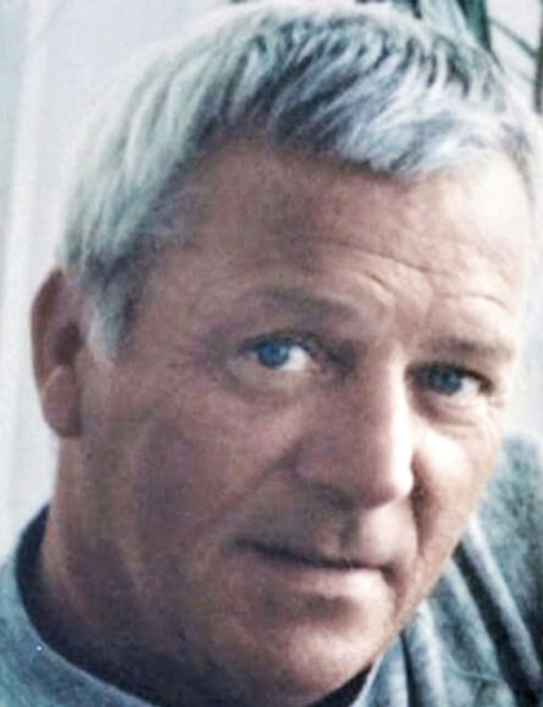 Richard  L. Macomber