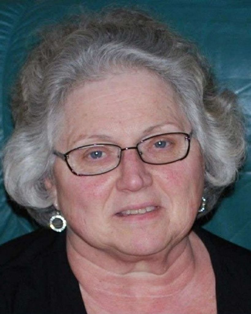 Margaret Carolyn McArthur Profile Photo