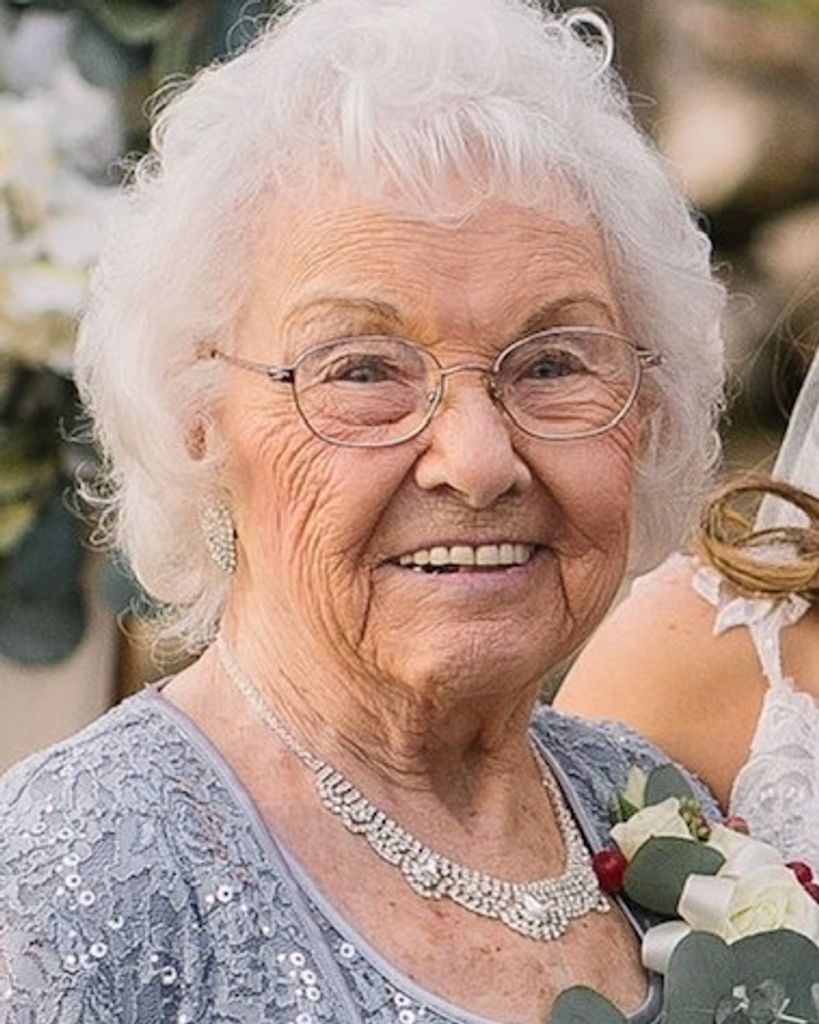 Simone T Cote Profile Photo