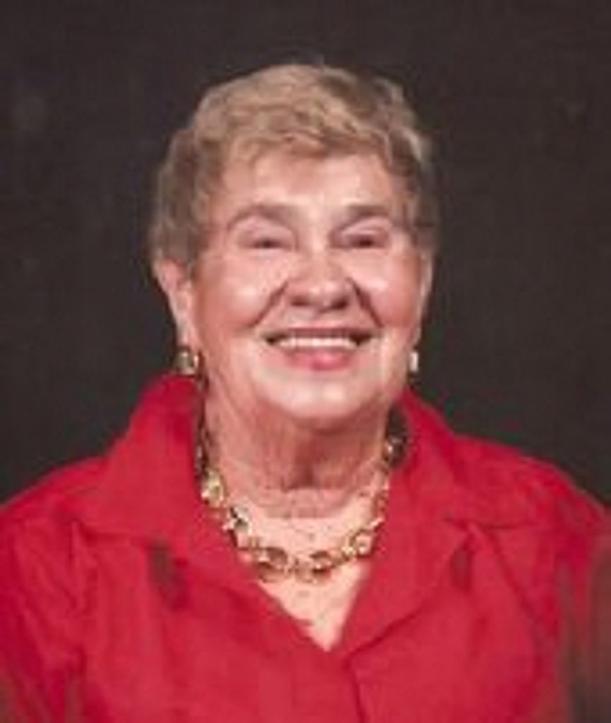 Estelle Kuczenski