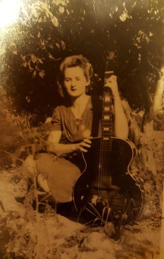 Lola Mae Randolph photo gallery thumbnail 22 of 94