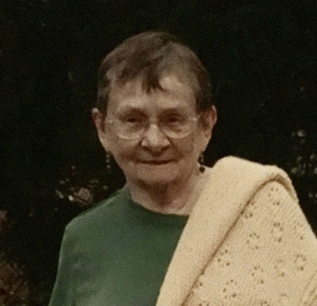 Esther Eads Profile Photo