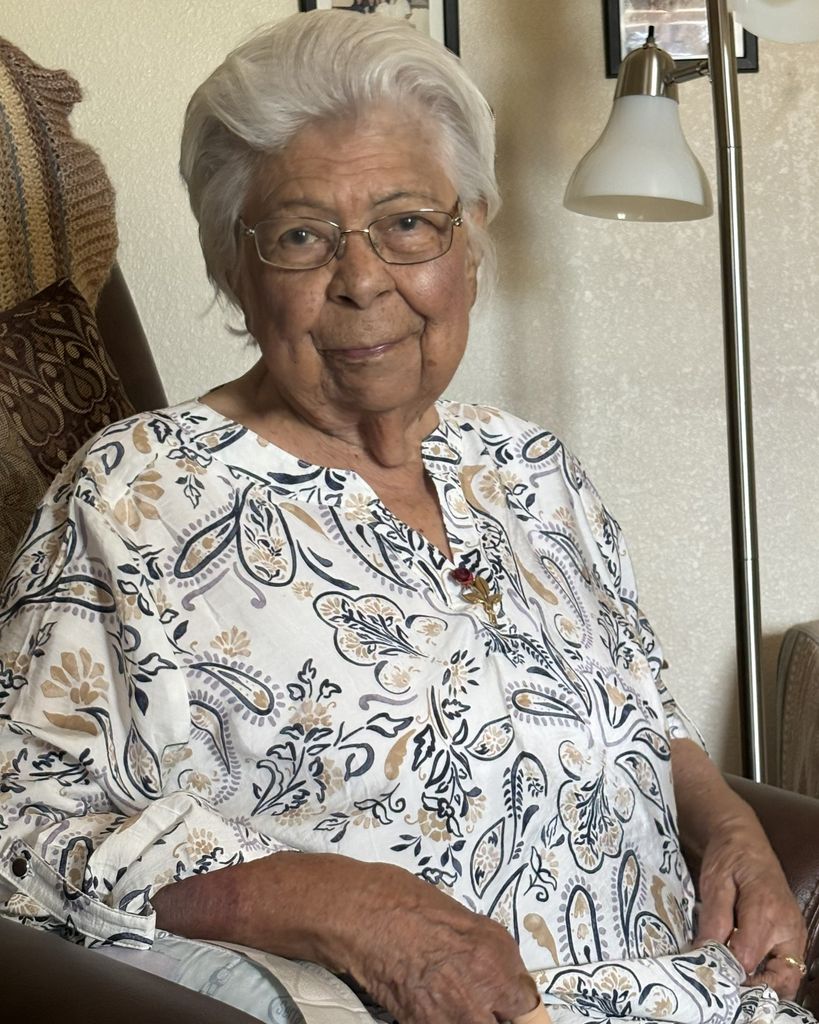Refugio "Ruth" Villanueva Arvizu Profile Photo