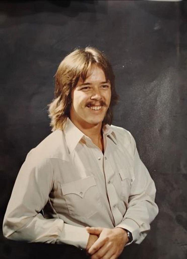 Maxc Lynn Luttrell Profile Photo