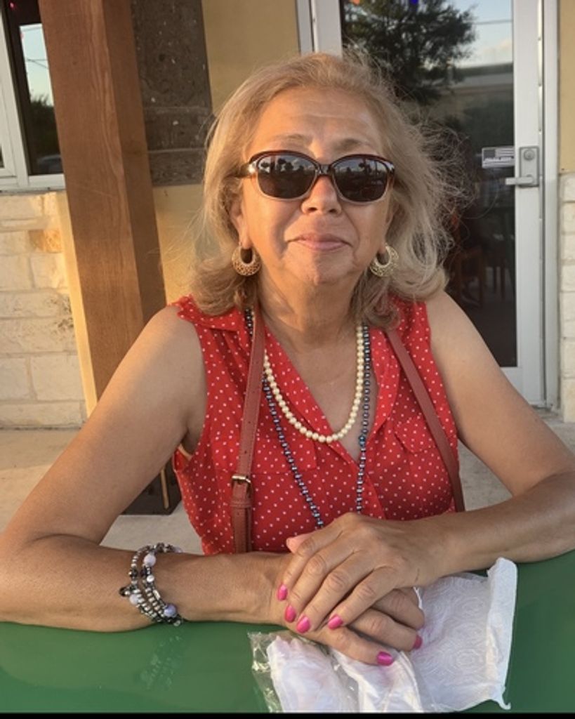 Victoria Esparza Lara