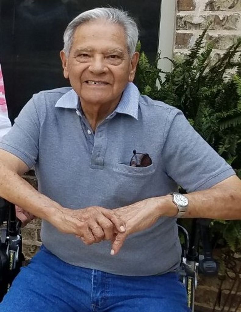 Alfredo Perales Jr. Profile Photo