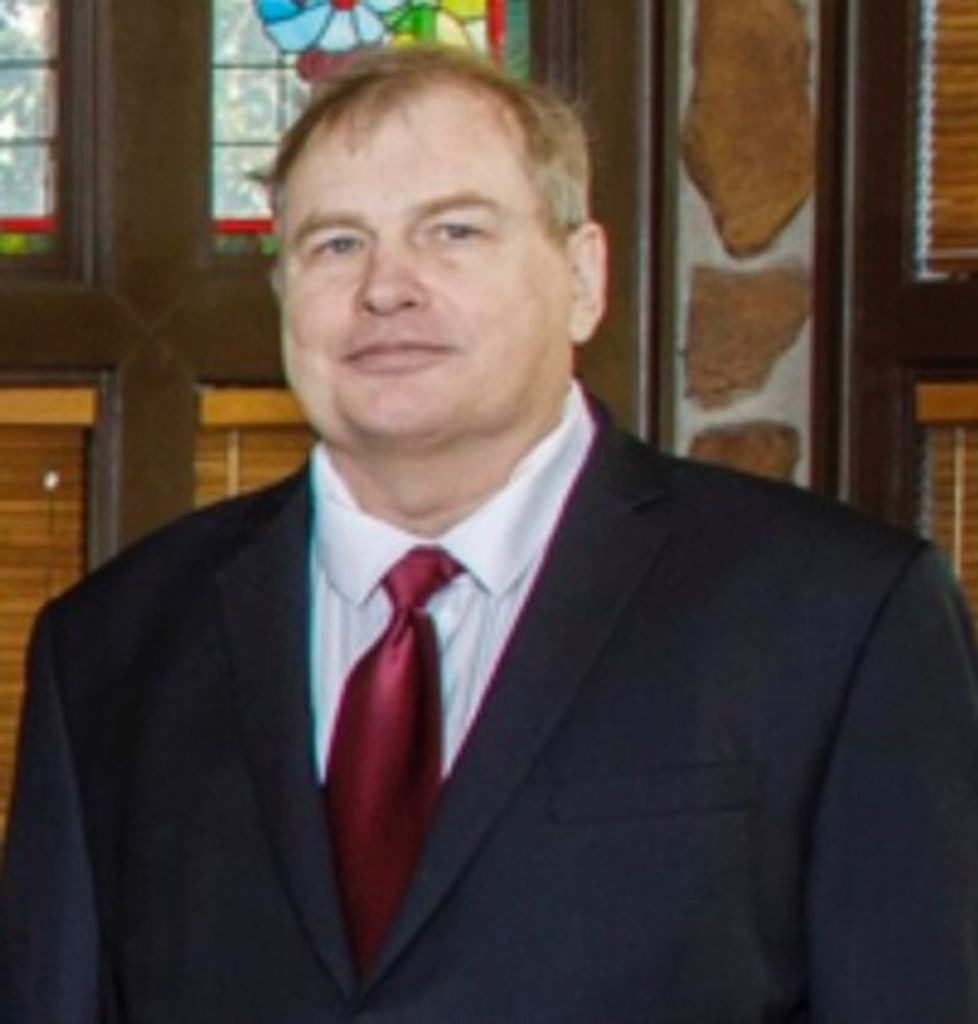 Daniel Roy Simons Profile Photo