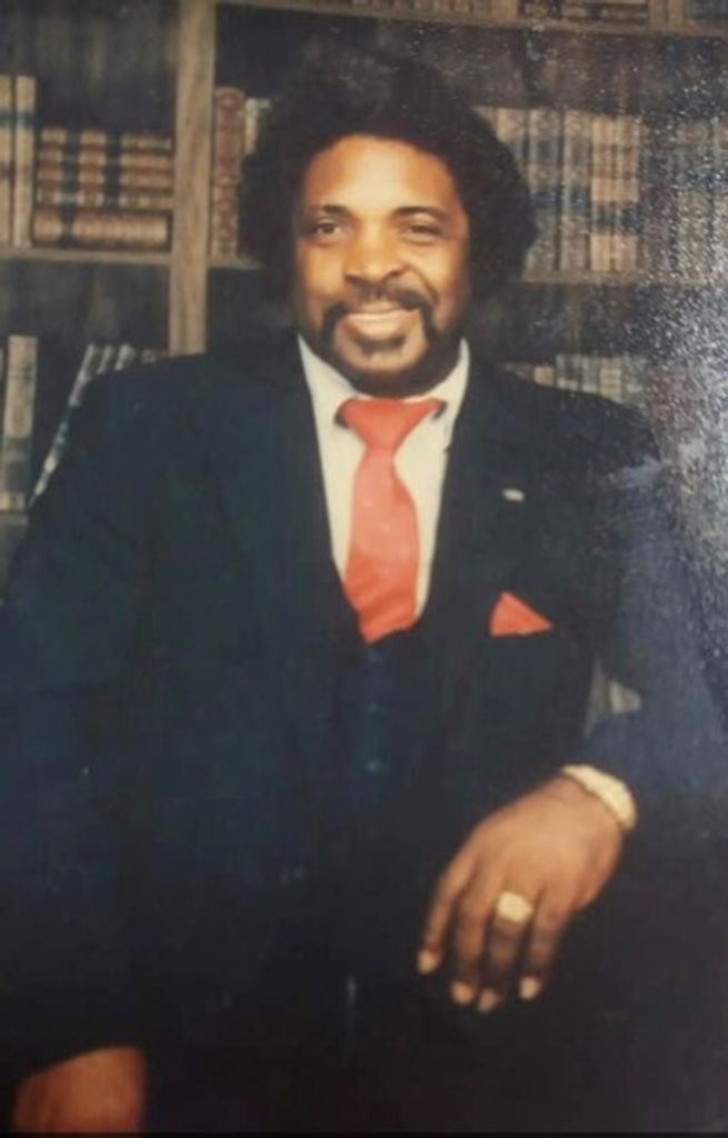 Ezell Dentmond Profile Photo