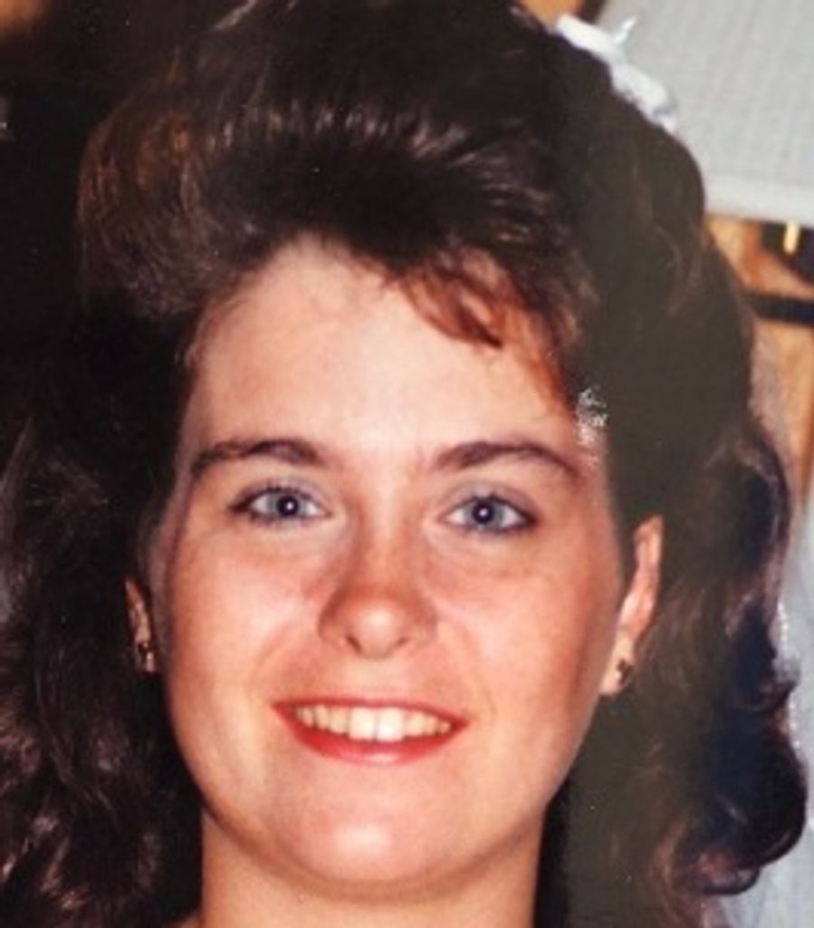 Stacey Aresta