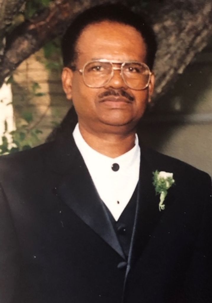 Russell Taylor, Sr. Profile Photo