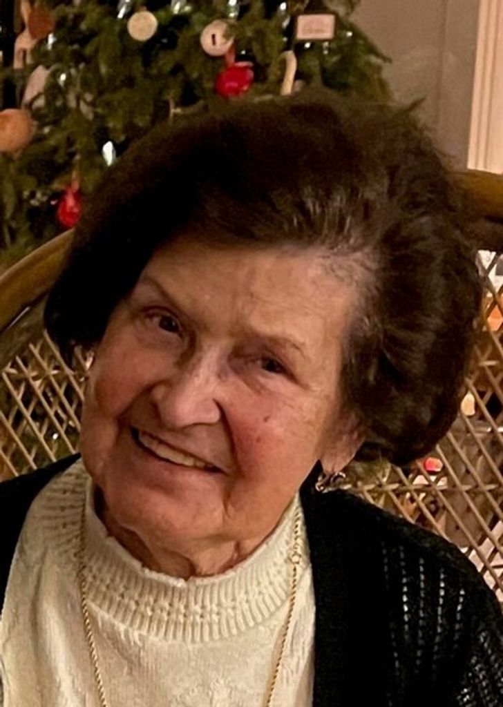 Elvira R. Viveiros Profile Photo