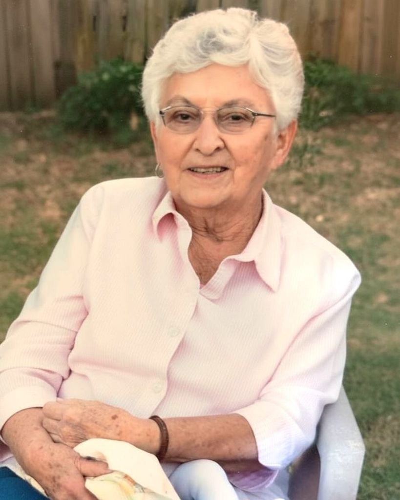 Jeanette Idol Oldham Profile Photo